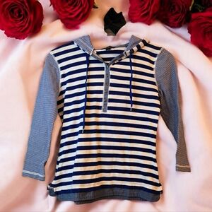 Lauren Jeans Co. Vintage 100% Cotton Striped Blue and White Women's Top Size S